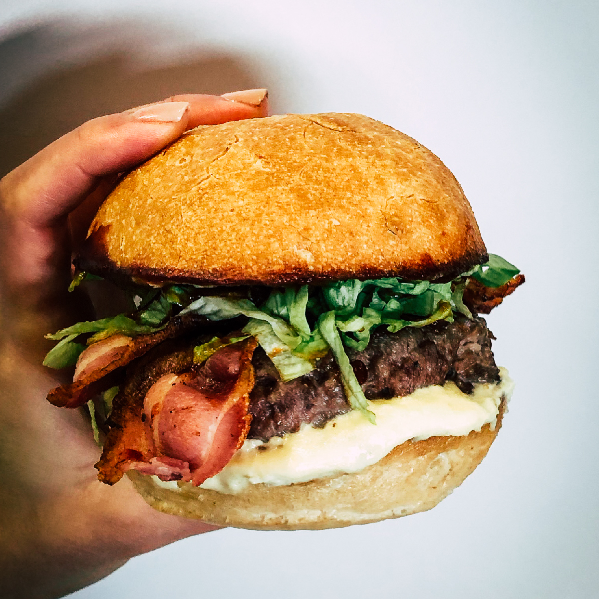 Trilussa, è il nome di uno degli hamburger artigianali e senza glutine di Erudito